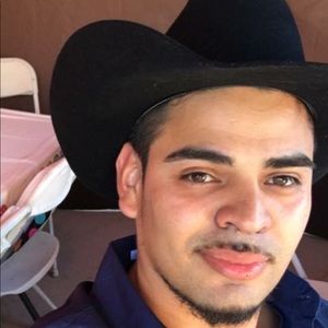 Meet your Posher, Juan